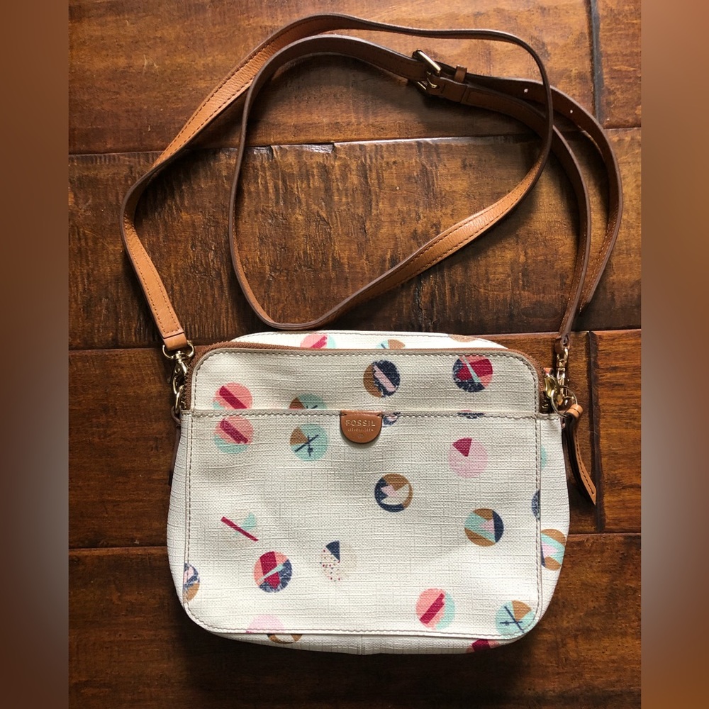White leather fossil crossbody